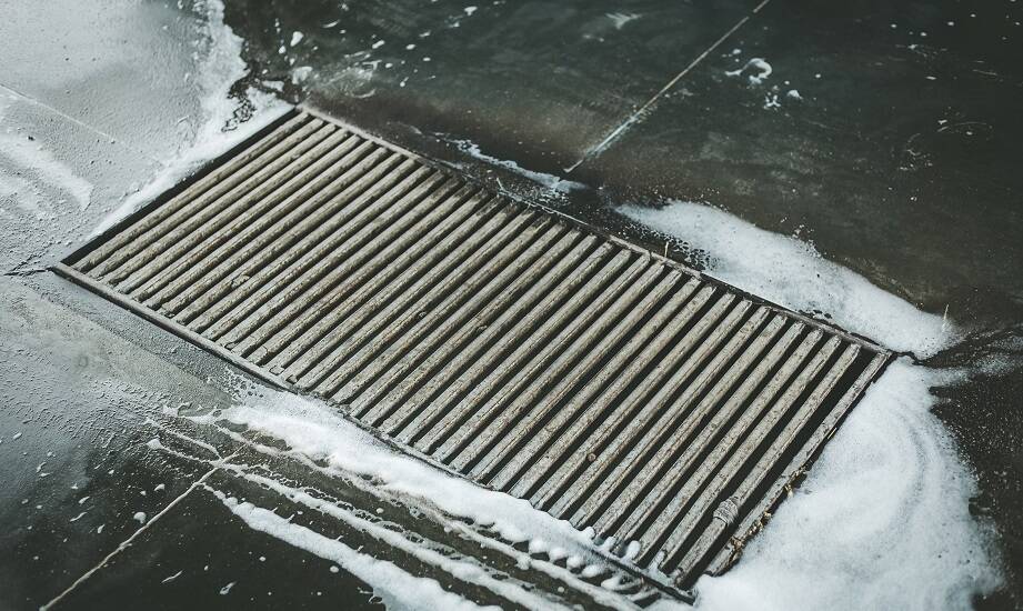 Jakie innowacje technologiczne oferują współczesne myjnie warsztatowe?