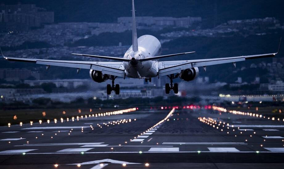 Jak transport lotniczy z Chin do Polski wpływa na czas dostawy?