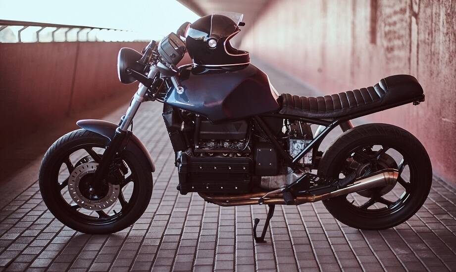 Jak dobrać odpowiedni crash pad BMW do swojego modelu motocykla?