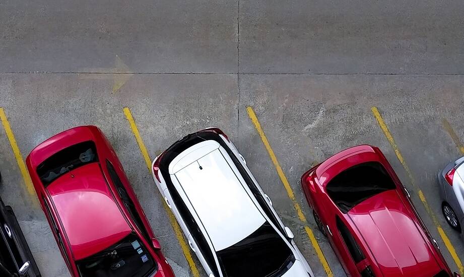 Dlaczego dozorowany parking to niezbędne udogodnienie dla gości hotelowych?