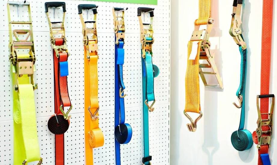 Kompleksowa oferta plandek samochodowych - co wyróżnia naszą sprzedaż plandek?