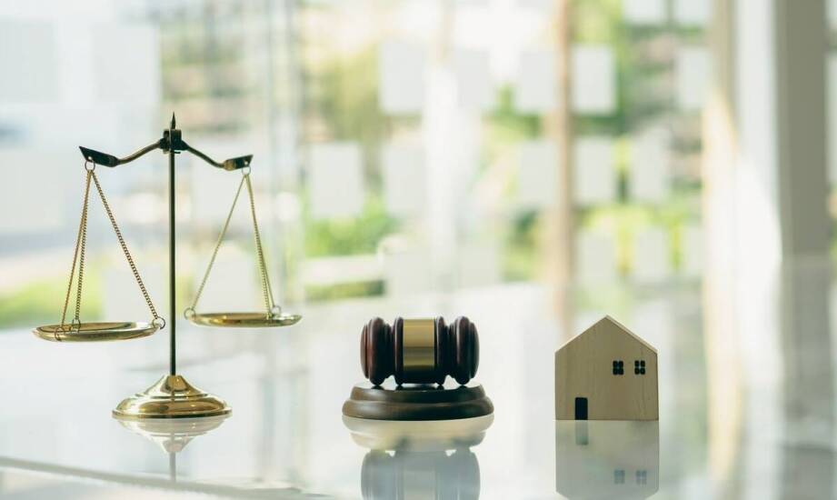 Jak prawo nieruchomości chroni interesy kupujących?