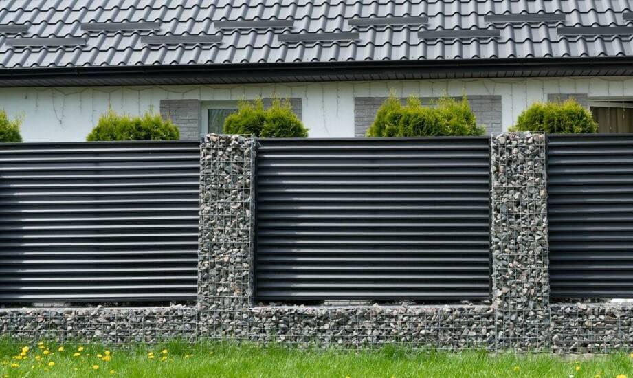 Nowoczesne wiaty śmietnikowe - estetyczne rozwiązania dla Twojej posesji