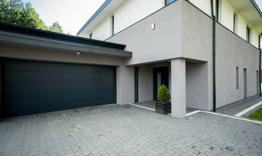 Jakie materiały zapewniają trwałość garaży modułowych tynkowanych?