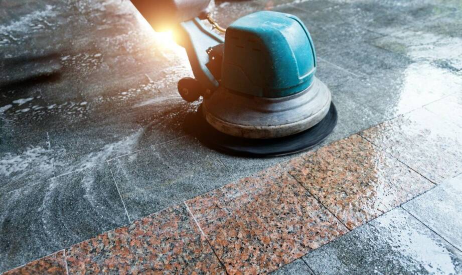 Porady dotyczące serwisowania polerek do podłóg w celu zachowania ich sprawności