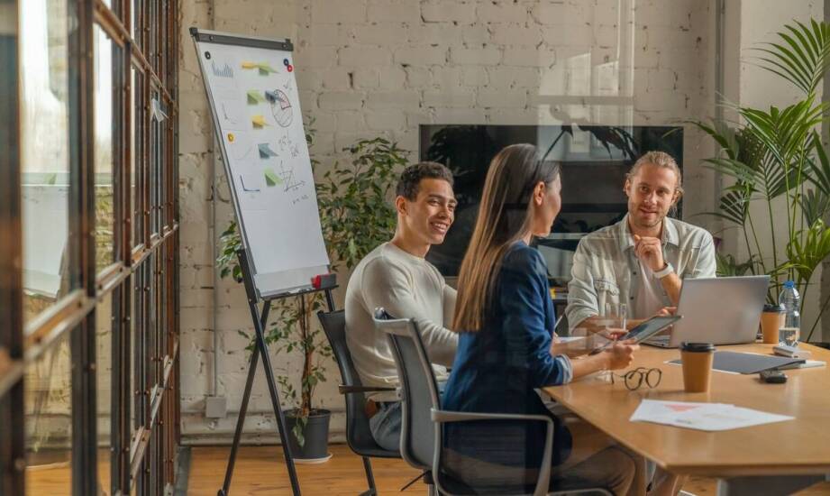 Budowanie długotrwałych relacji dzięki skutecznemu wykorzystaniu elementów marketingu relacji