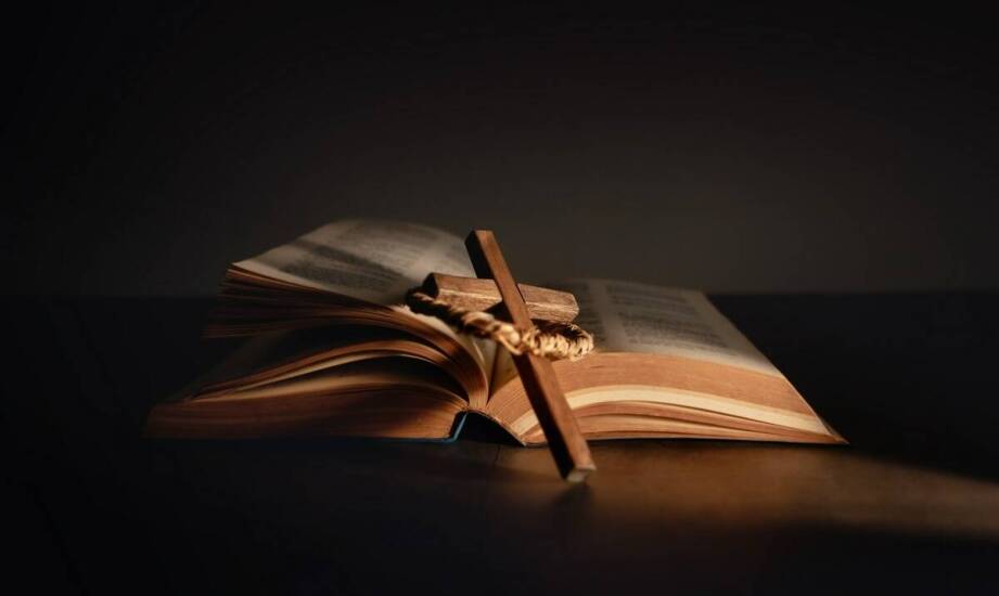 Rola dewocjonaliów w budowaniu wspólnoty parafialnej