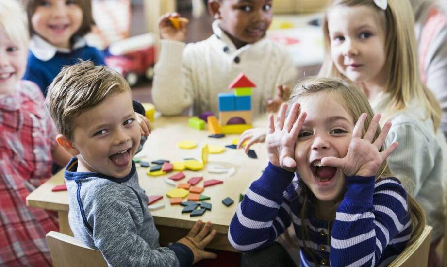 Jak przedszkola integracyjne wspierają rozwój emocjonalny dzieci?