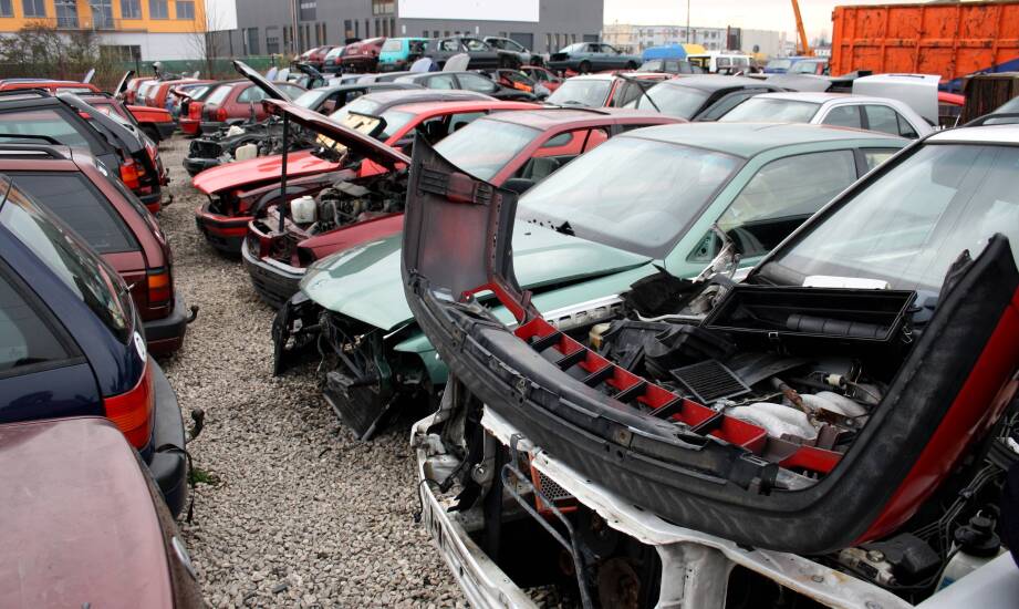 Dlaczego skup samochodów powypadkowych w Łodzi zyskuje na popularności?