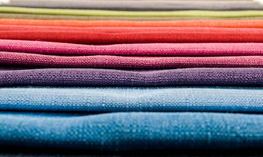 Jak hurtownia tekstylna wspiera klientów w wyborze odpowiednich produktów?