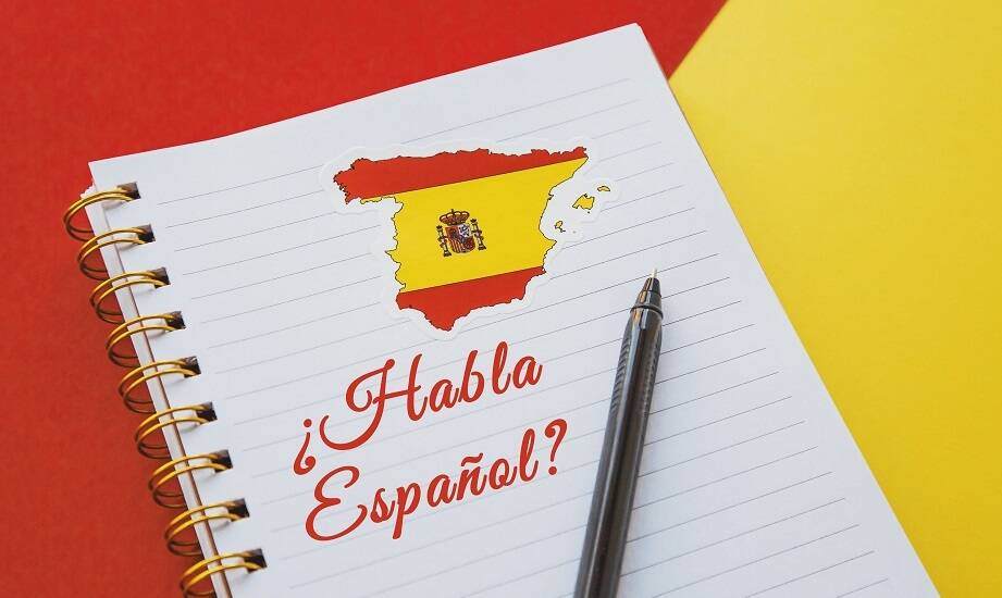Kursy hiszpańskiego: jakie są najlepsze techniki nauki języka dla dzieci?