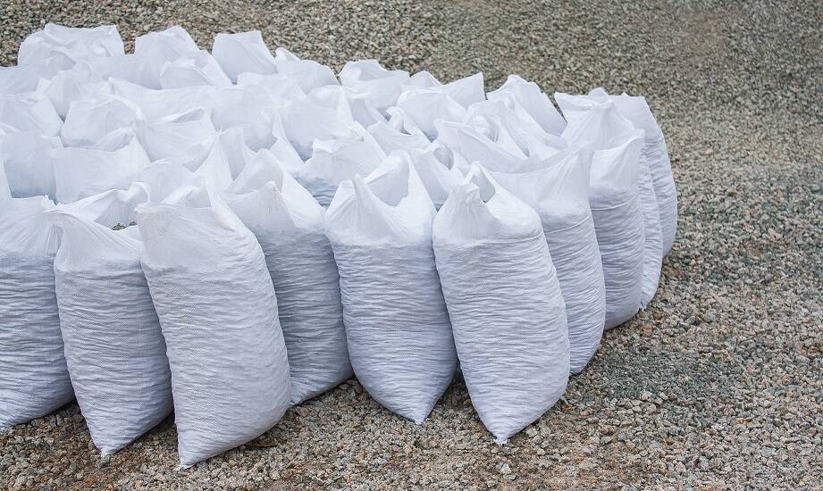 Co świadczy o wytrzymałości worków z siatki na kamienie?