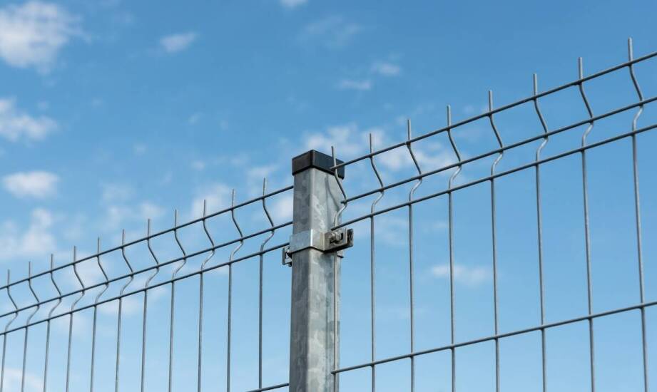 Was sind die wichtigsten Merkmale von Doppelstabmatten Zäune mit Montage?