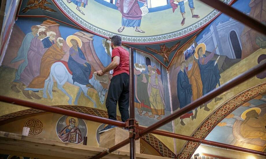 Chrześcijańska ikonografia: jak rozpoznawać świętych na obrazach i rzeźbach?