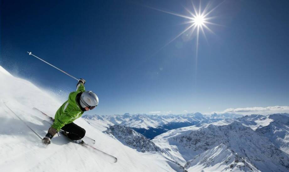 Jak wybrać odpowiedni program obozu narciarskiego dla dziecka