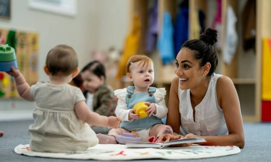Jak przedszkole niepubliczne wspiera rozwój językowy dzieci?