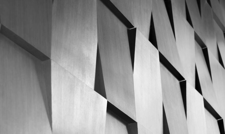 Barwienie aluminium w architekturze: jakie korzyści przynosi estetyczne wykończenie?