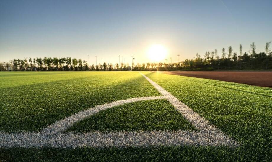 Aeratory: jak wspomagają wzrost trawy na terenach sportowych