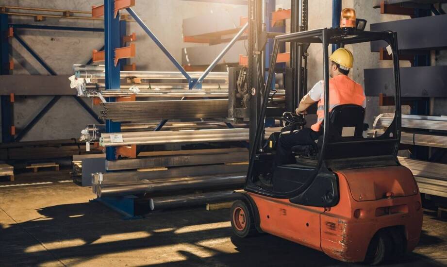 Optymalizacja floty wózków widłowych dzięki profesjonalnemu serwisowi