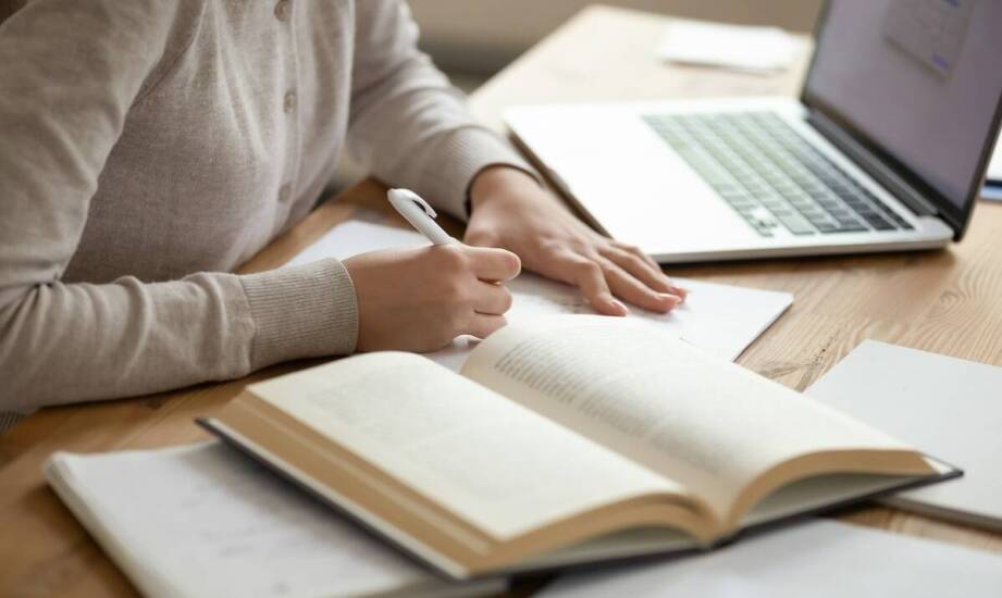 Jakie umiejętności powinien posiadać tłumacz języka portugalskiego i polskiego?