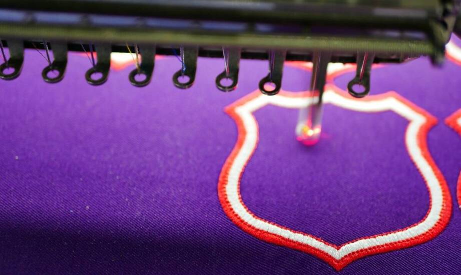 Od projektu do realizacji: proces zamawiania spodenek koszykarskich