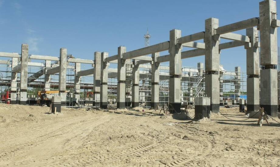 Proces projektowania i budowy hal z wykorzystaniem żelbetu