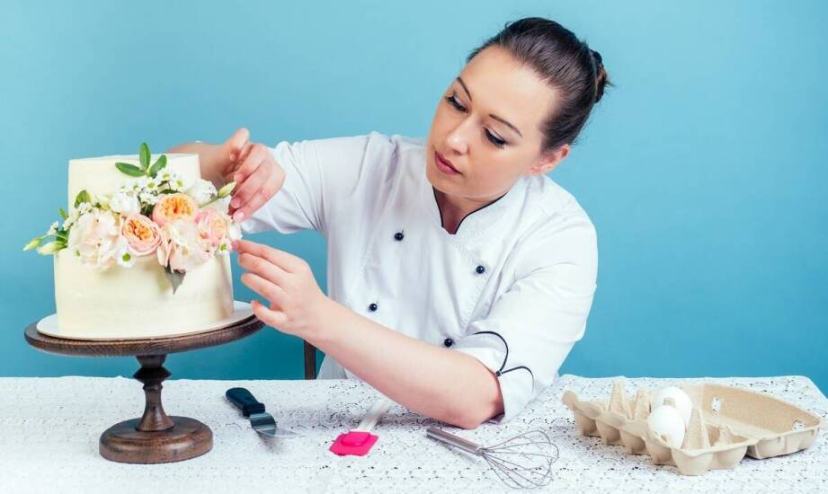 Najlepsze praktyki w użyciu kremu do dekoracji dla profesjonalistów