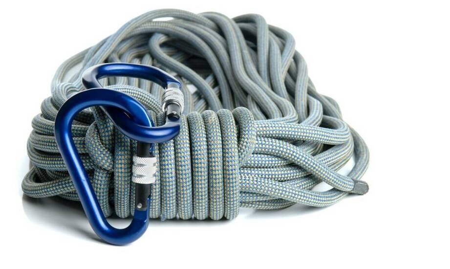 Liny wspinaczkowe: kluczowe czynniki wpływające na ich wybór i zastosowanie