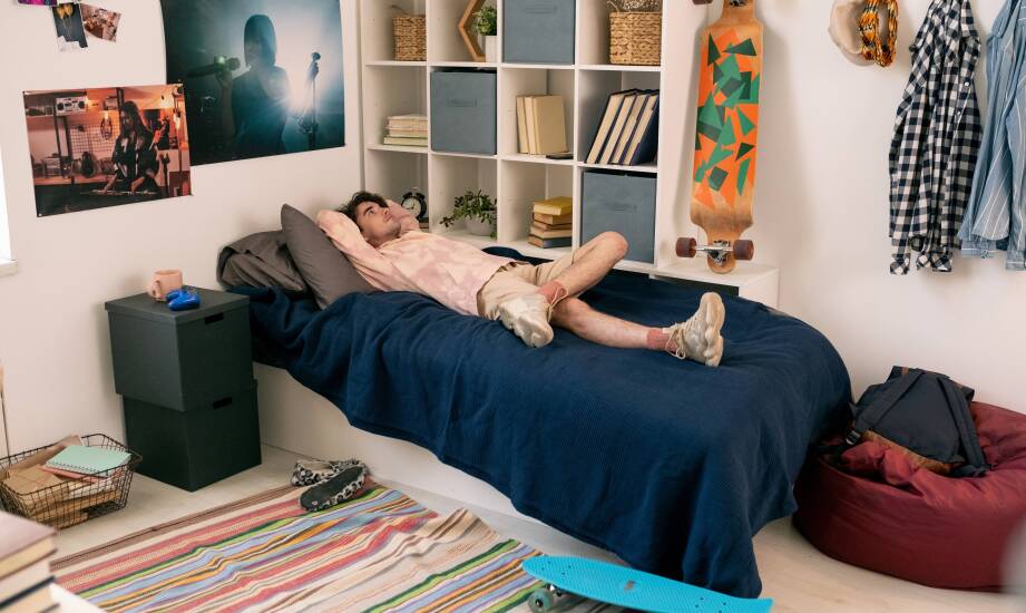 Wie wählt man die idealen Maßmöbel für ein Jugendzimmer aus?