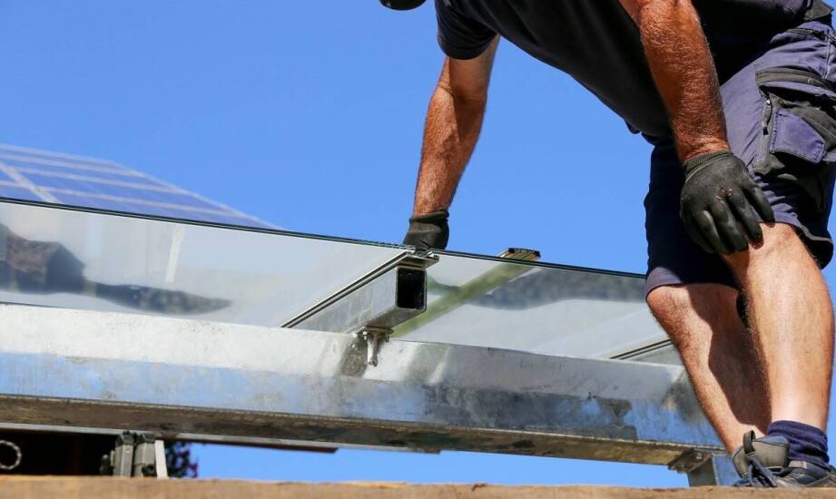 Profesjonalny montaż i transport garaży blaszanych – co oferujemy?