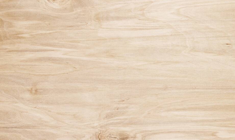 Wpływ jakości drewna na trwałość i wygląd blatów sosnowych