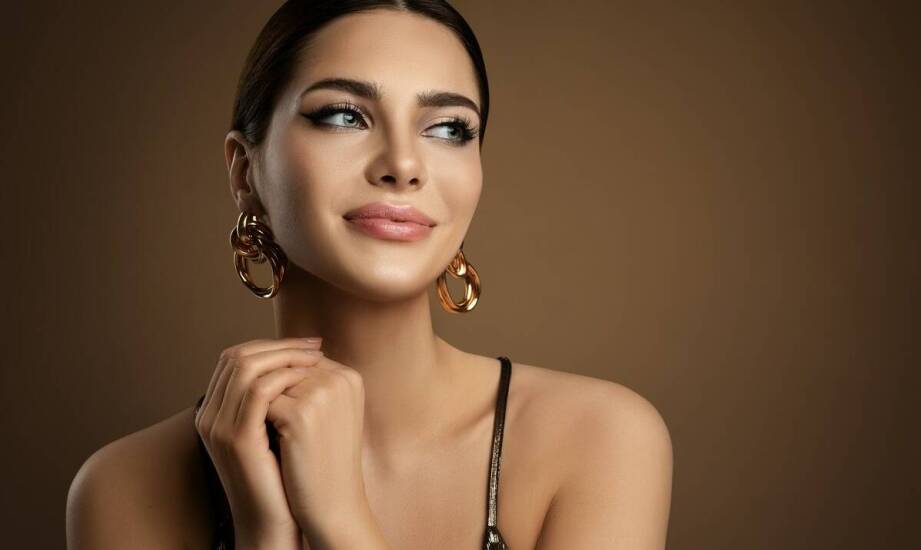 Jak złote kolczyki elipsa podkreślają urodę każdej kobiety?