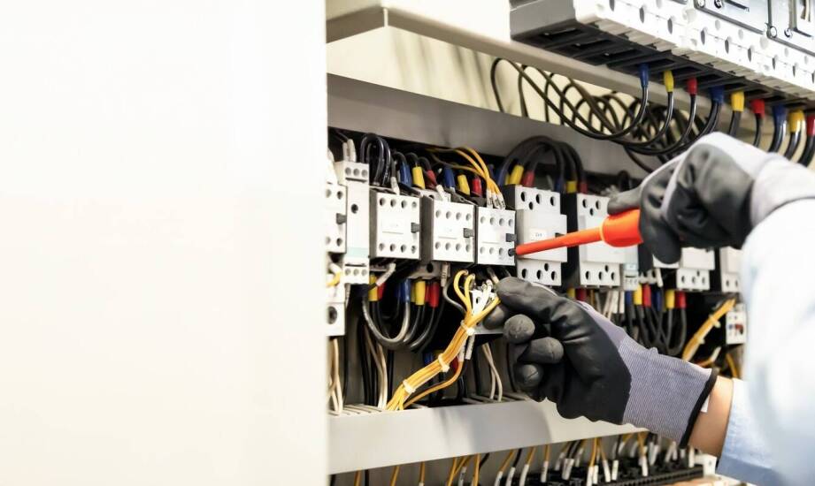 Jakie są etapy przeprowadzania kontroli systemów ogrzewania?