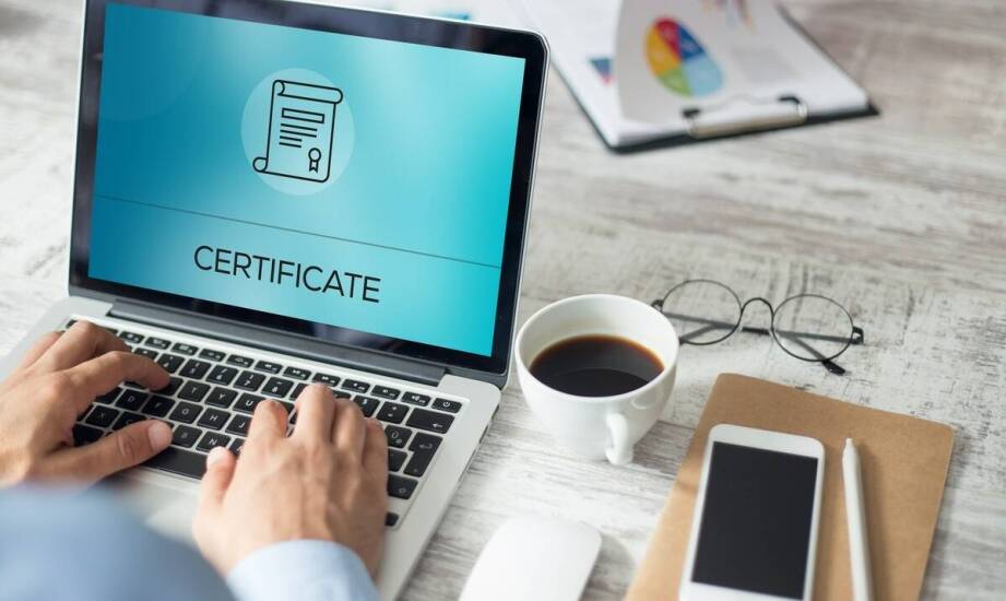 Znaczenie certyfikatów jakości w podnoszeniu standardów kursów surfingowych