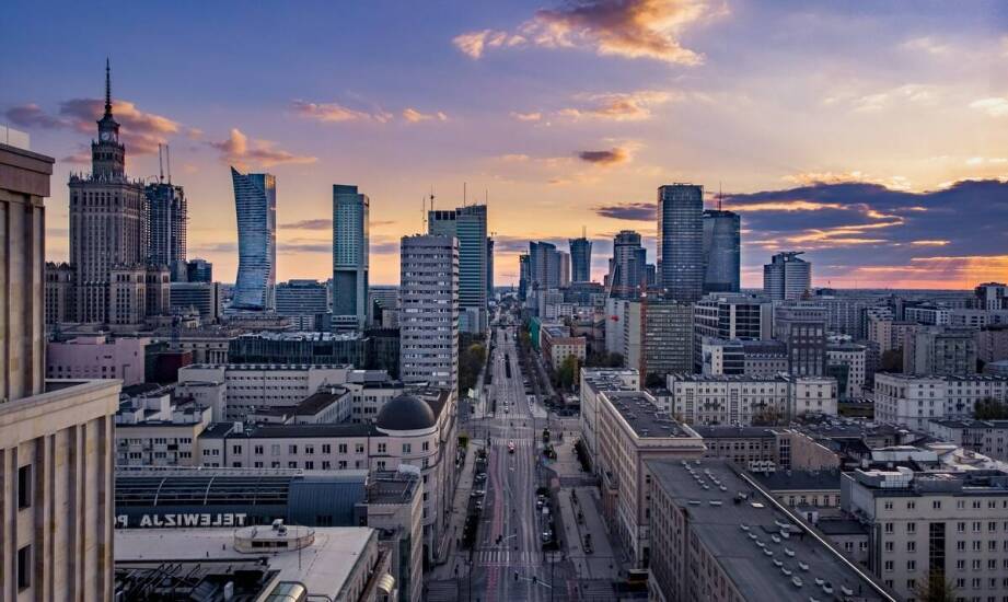 Jak e-mapa samochodowa Polski wspiera precyzyjne planowanie tras?