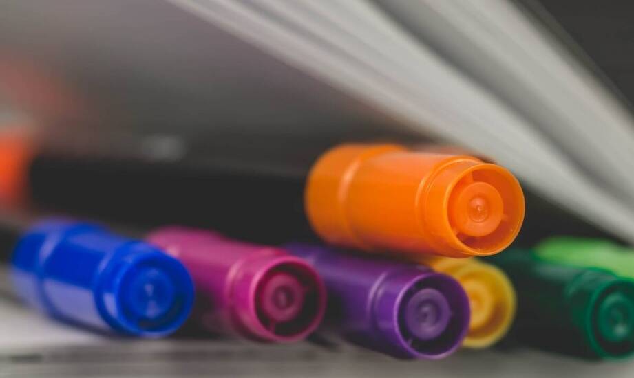 Jak wybrać rapidografy odpowiednie do różnych zastosowań w branży wydawniczej?