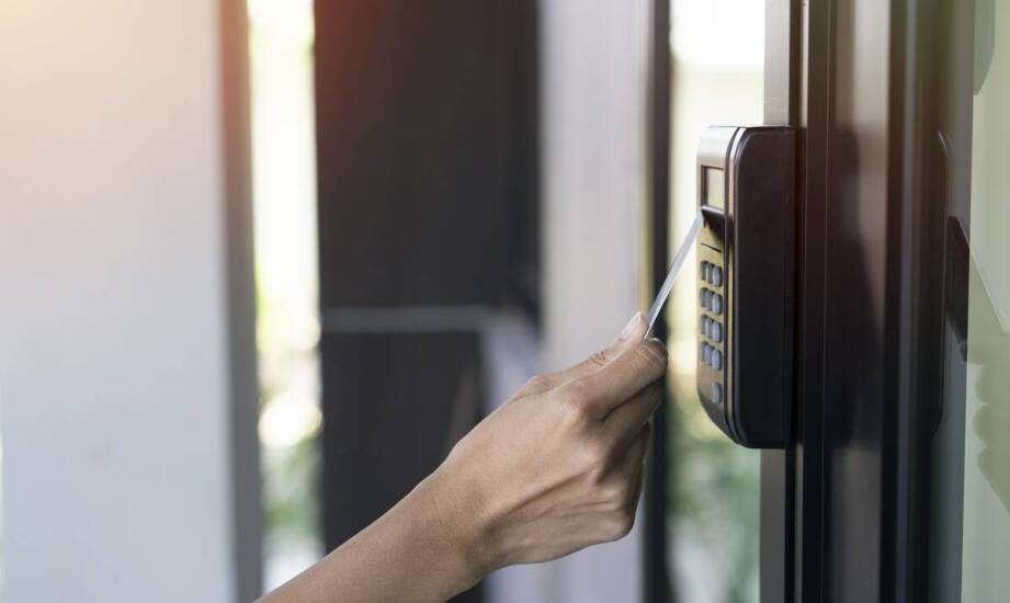 Poradnik: wybór odpowiednich kart Mifare Classic 1k do systemów dostępu