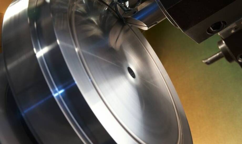 Wpływ zaawansowanych metod obróbki metali na rozwój przemysłu inżynieryjnego