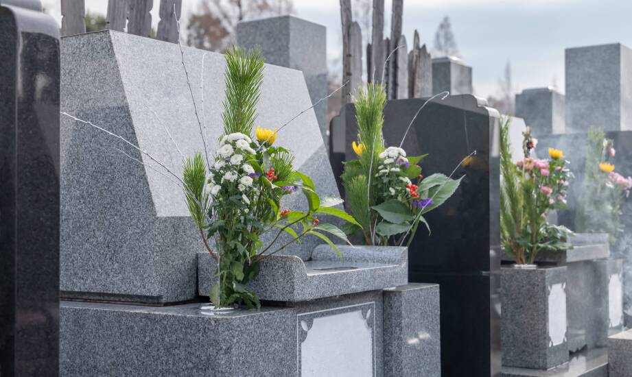 Nowoczesne rozwiązania w projektowaniu nagrobków w zakładzie kamieniarskim