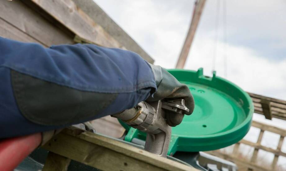 Proces odkażania nowo powstałej studni – dlaczego jest ważny?