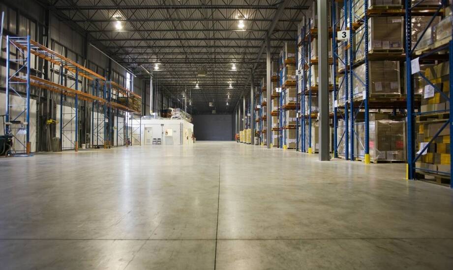 Wykorzystanie betonu posadzkowego w projektach przemysłowych