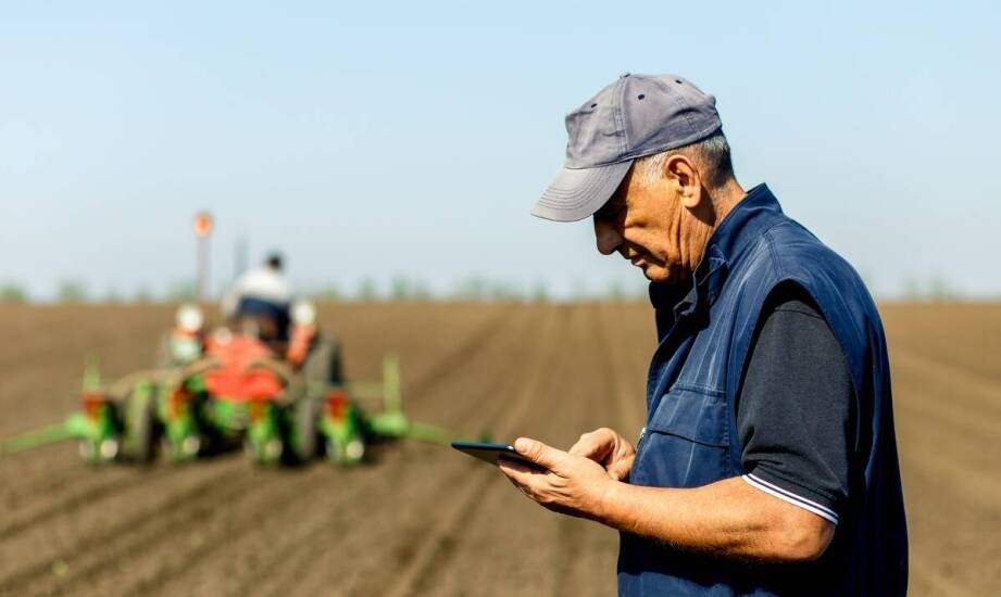 Nowoczesne technologie nawigacyjne a oszczędności w gospodarstwach