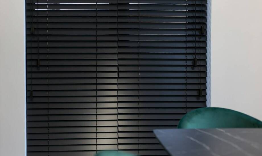 Rola żaluzji w nowoczesnym biurze