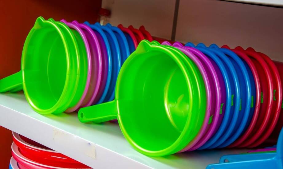 Jakie modele pojemników plastikowych są najlepsze do transportu?