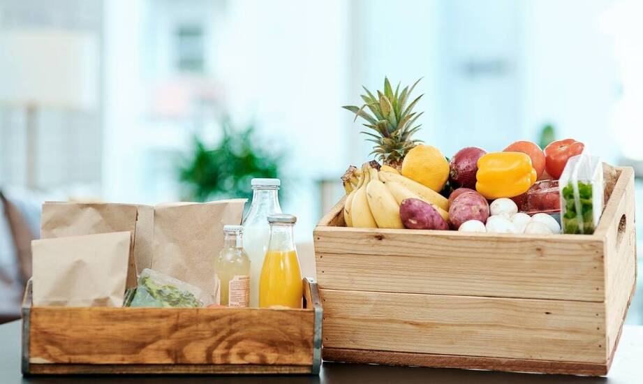 Jak papierowe tray'e mogą zrewolucjonizować pakowanie produktów spożywczych