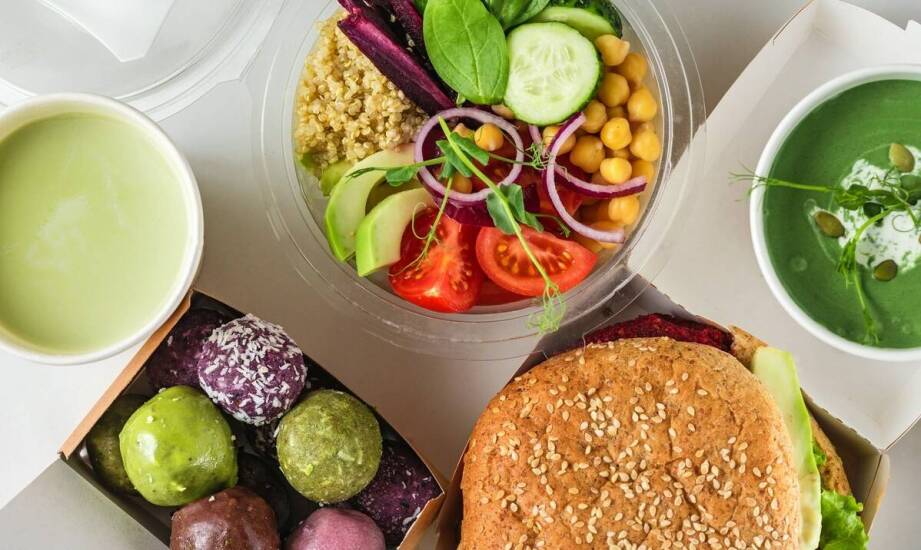 Znaczenie atestu do kontaktu z żywnością w produkcji etykiet spożywczych