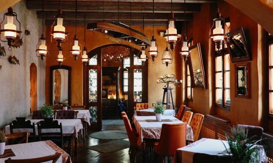 Jak elastyczne pakiety usług sprzątania mogą wspierać działalność lokali gastronomicznych?