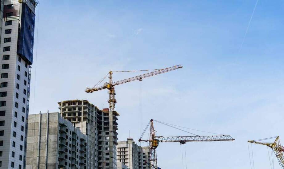 Jak nowoczesne dźwigi wspierają realizację projektów mieszkalnych?