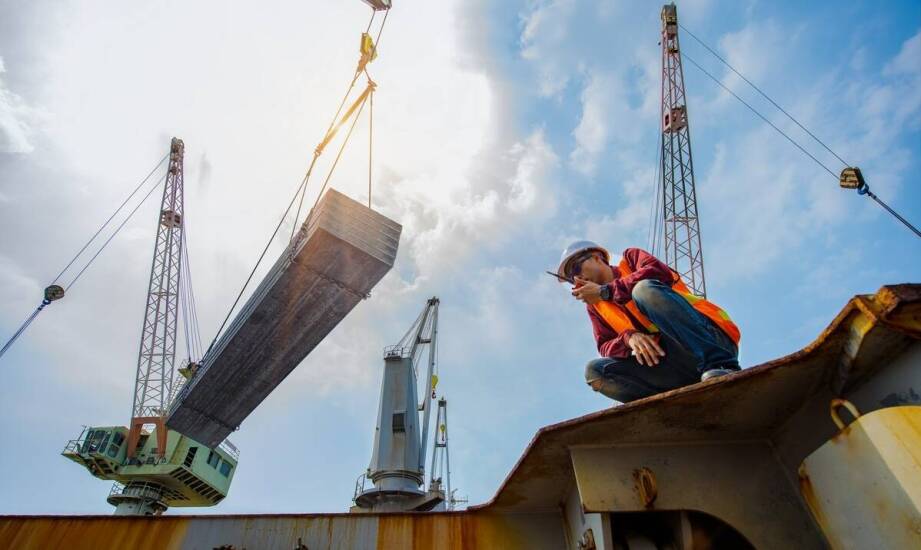 Jakie są zalety posiadania uprawnień na żurawie samojezdne?