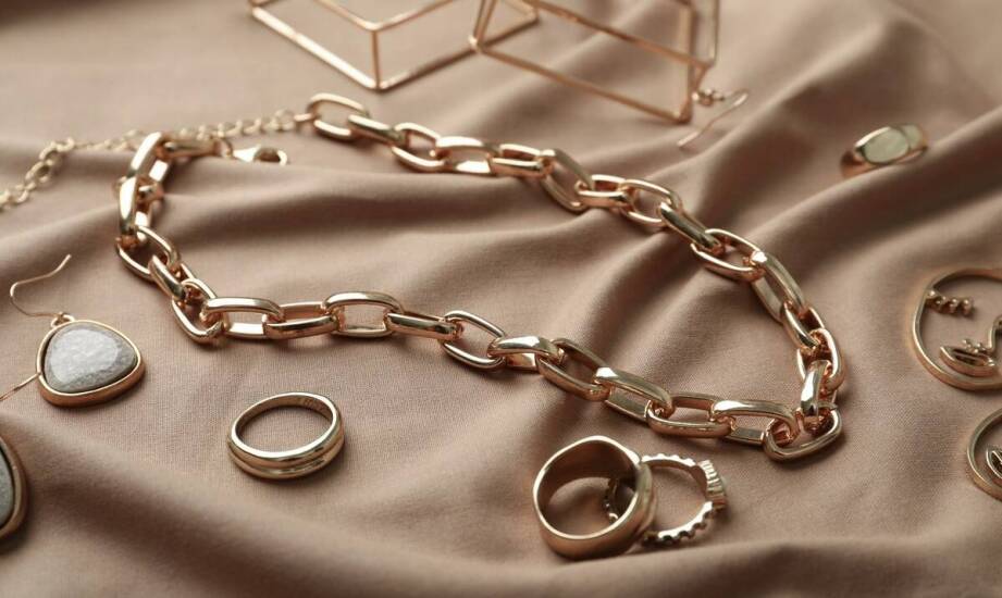 Przewodnik po wyborze srebrnych półfabrykatów do bransoletek